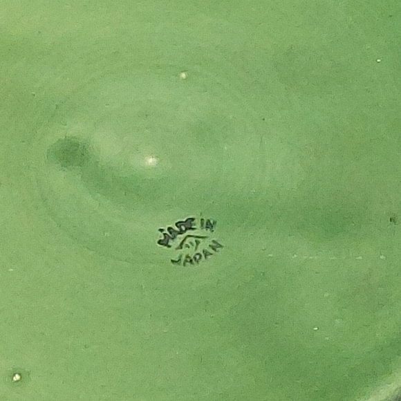 Vintage Rattan Handled Ceramic Plate Green and Fall Leaf Pattern Made In Japan - Picture 9 of 9